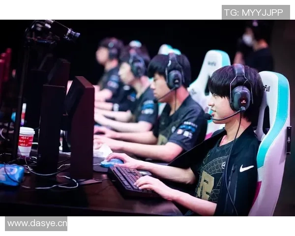 深入探讨RNG战队在王者荣耀中的团队协作与默契配合技巧